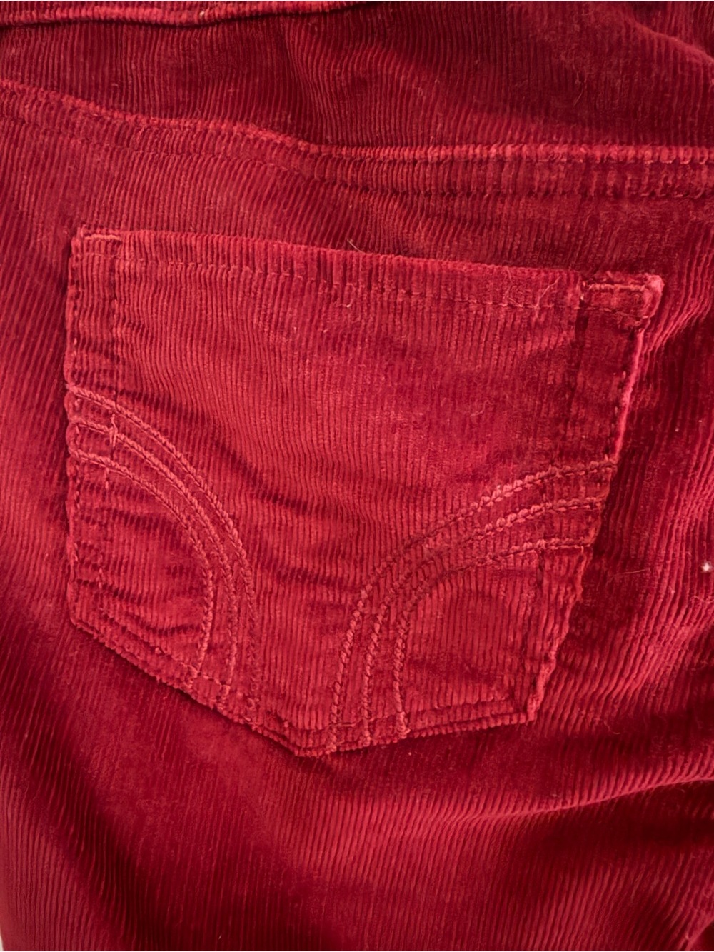Hollister Women’s Wine Corduroy Skinny Jeans - Picture 5 of 6